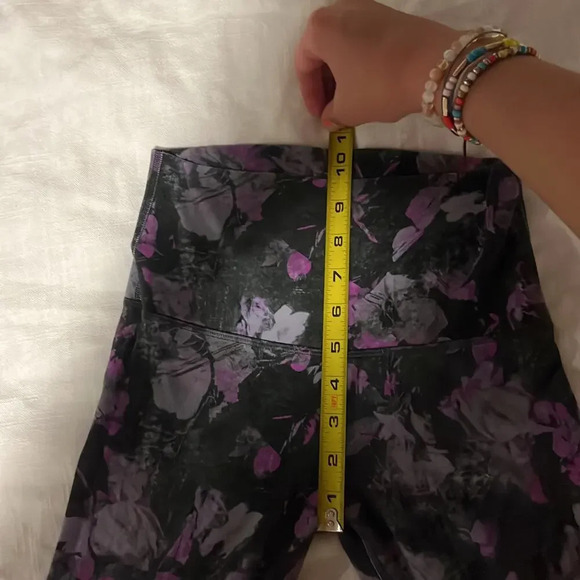 Lululemon Purple Floral Align 25in Leggings 4 - Picture 8 of 10